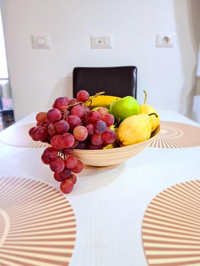 Cozy Apartment Arad Bagian luar foto